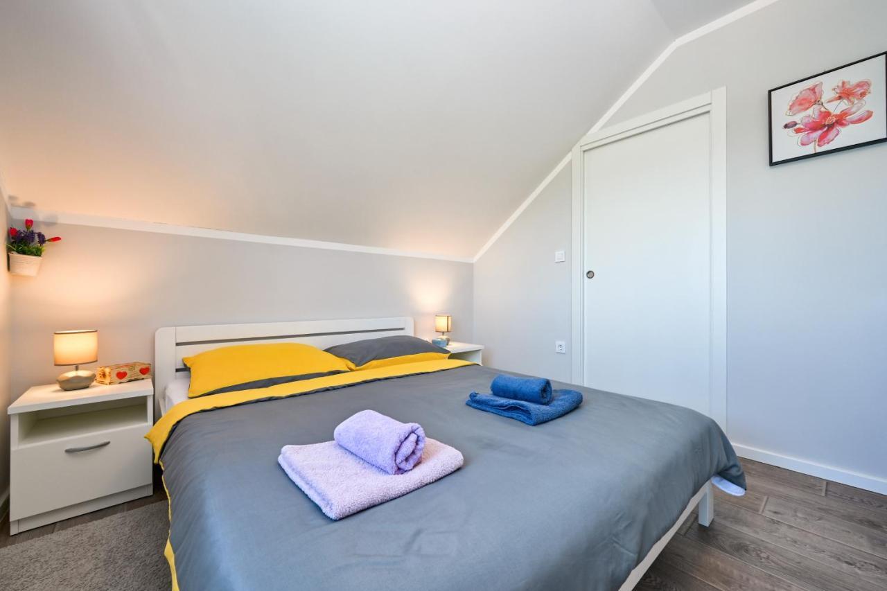 Villa Cvetkova Hiza Sa Jacuzzijem à Tuheljske Toplice Extérieur photo