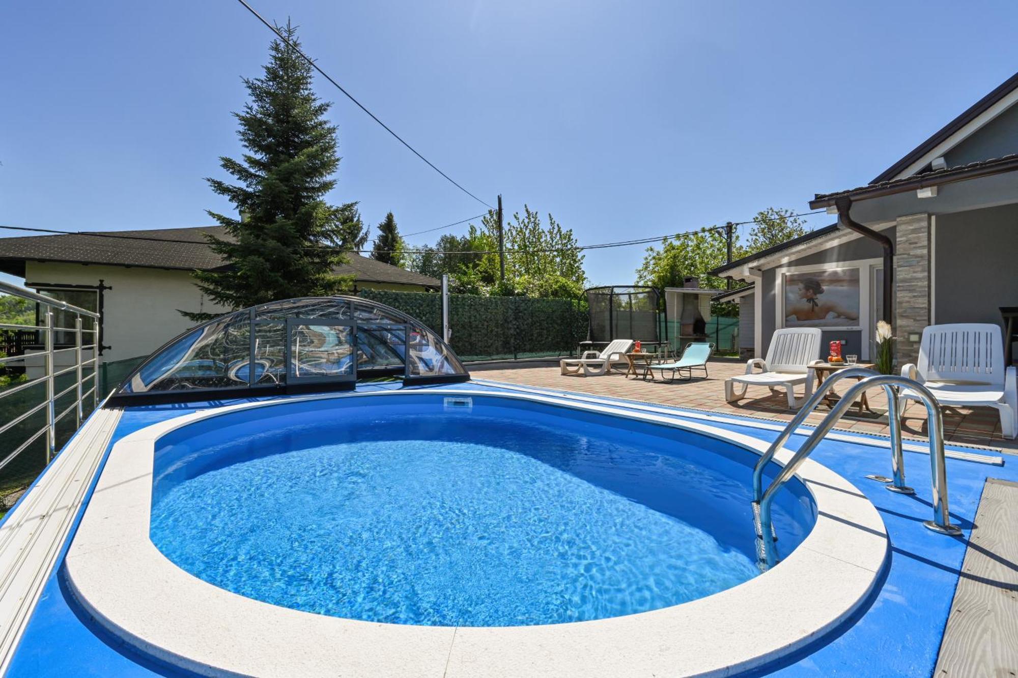 Villa Cvetkova Hiza Sa Jacuzzijem à Tuheljske Toplice Extérieur photo
